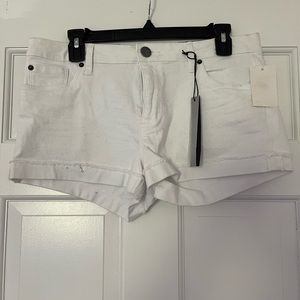 NWT White Denim Short Size 29
